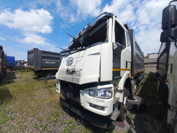 FAW J6 8x4 Самосвал CA3310P66K24T4E5 — Б/У, 2023 г.