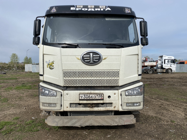 FAW CA 3310 8x4 Самосвал — Б/У, 2023 г.