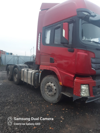 Shacman (Shaanxi) SX 6x4 Седельный тягач SX42584W324C — Б/У, 2022 г.