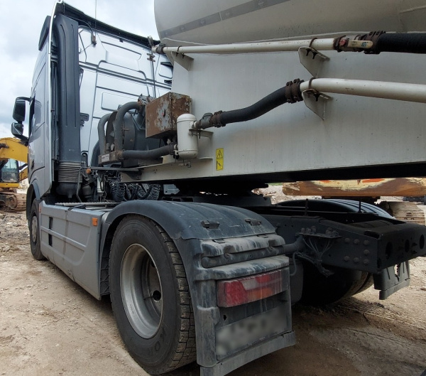 Shacman (Shaanxi) SX4188YY381 — Б/У, 2024 г.