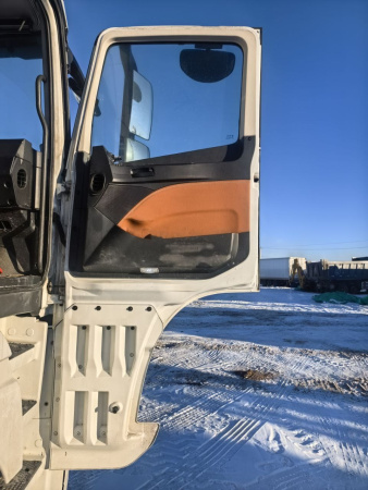 VALDAI 45 4x2 Седельный тягач FB2R13 — Б/У, 2023 г.