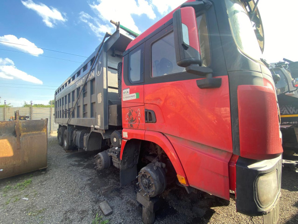 Shacman (Shaanxi) SX 8x4 Самосвал SX33186T366 — Б/У, 2022 г.