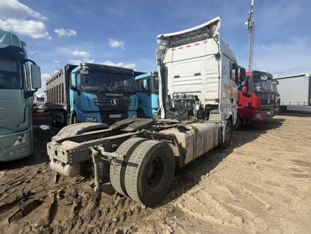 SITRAK C7H 4x2 Седельный тягач ZZ4186V361HE — Б/У, 2023 г.