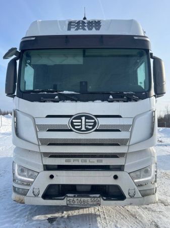 FAW J7 4x2 Седельный тягач CA4180P77K25E5 — Б/У, 2023 г.