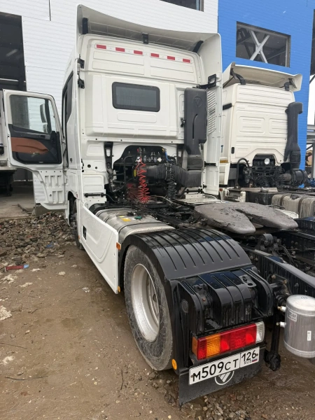 Foton AUMAN 4x2 Седельный тягач EST A 1846 AMT — Б/У, 2022 г.