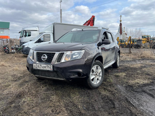 Nissan Terrano — Б/У, 2022 г. (Новокузнецк, 197152 км)