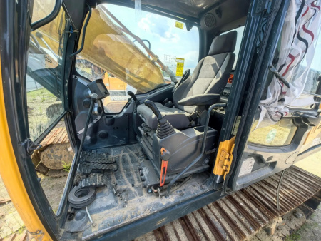 HYUNDAI R300 Экскаватор — Б/У, 2020 г.