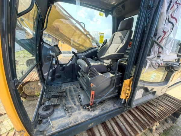 HYUNDAI R300 Экскаватор — Б/У, 2020 г.