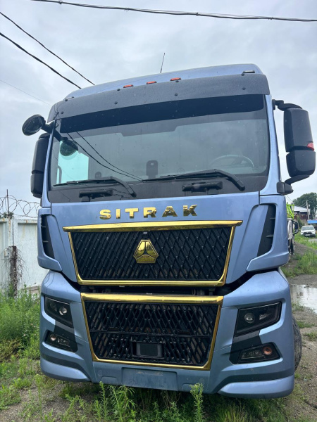 SITRAK C7H MAX 6x4 Седельный тягач ZZ4256V364HE — Б/У, 2023 г.