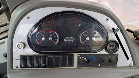 RUNMAX SE440 Экскаватор-погрузчик — Б/У, 2022 г.