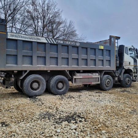 FAW CA 3310 8x4 Самосвал — Б/У, 2023 г.