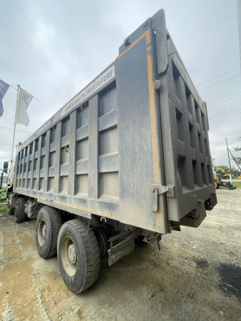 FAW J6 8x4 Самосвал СА3310Р66K24T4E5 — Б/У, 2023 г.