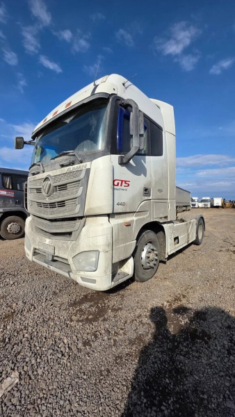 Foton AUMAN 4x2 Седельный тягач EST A 1844 AMT — Б/У, 2023 г.