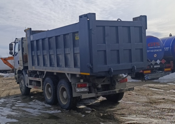 FAW CA3250P66K24L1TE5 — Б/У, 2023 г.