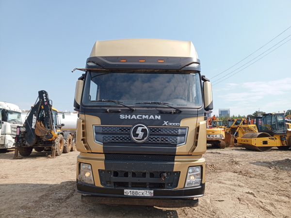 Shacman (Shaanxi) SX 6x4 Седельный тягач SX42584W324C — Б/У, 2022 г.