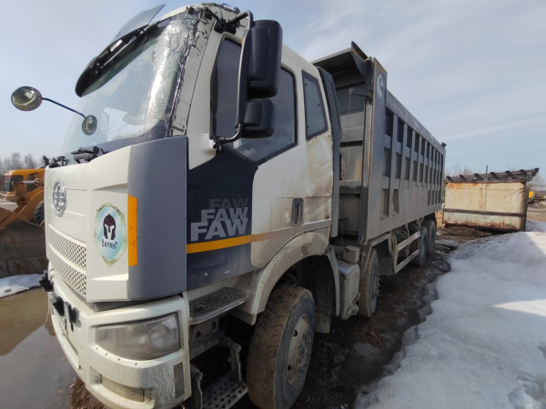 FAW J6* 8x4 Самосвал — Б/У, 2022 г.