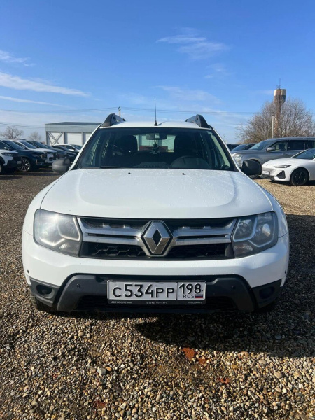 Renault DUSTER Drive 2.0 AT4 4x4 — Б/У, 2019 г.