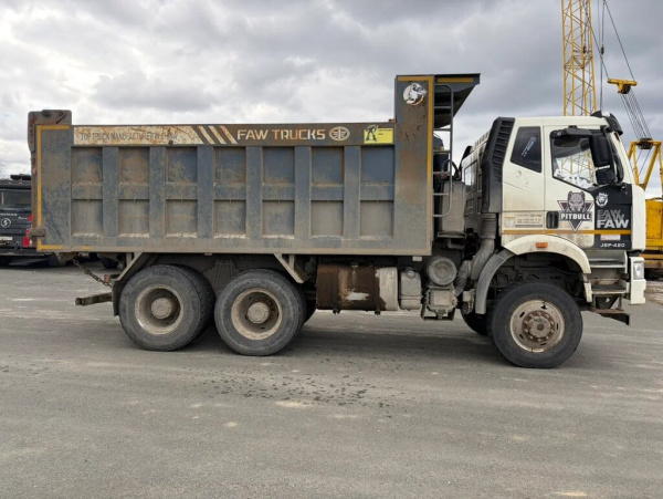 FAW J6 6x6 Самосвал CA3250P66K24L1TE5 — Б/У, 2023 г.