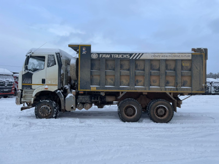 FAW J6 6x6 Самосвал CA3250P66K24L1TE5 — Б/У, 2023 г.
