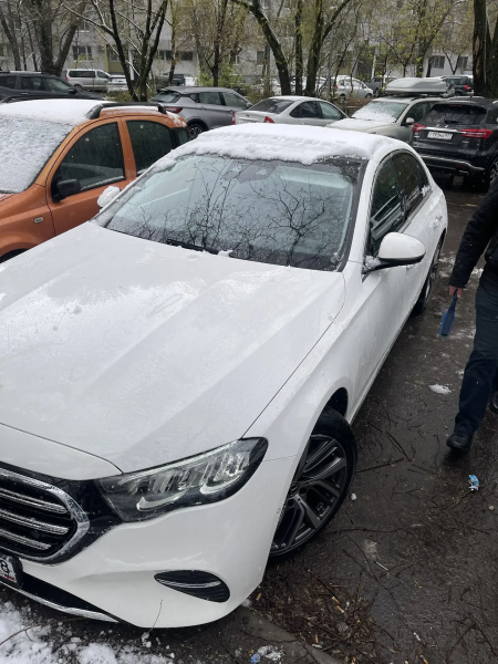 Mercedes-Benz E-CLASS — Б/У, 2025 г.