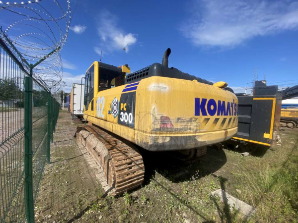 KOMATSU PC 300 Экскаватор — Б/У, 2021 г.
