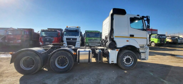 КамАЗ 65806 6x4 Седельный тягач с КМУ 65806-0002-68 — Б/У, 2022 г.