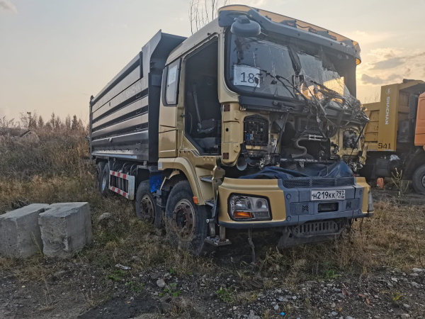 Shacman (Shaanxi) SX33186T366 8х4 Самосвал — Б/У, 2021 г.