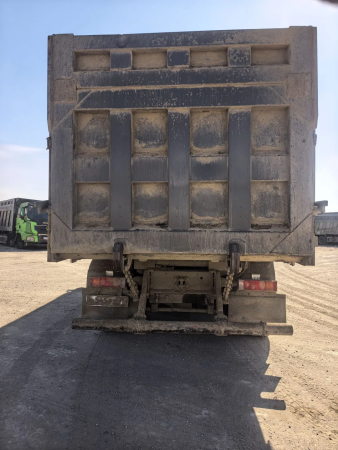 Shacman (Shaanxi) SX 8x4 Самосвал SX33186V366 — Б/У, 2022 г.