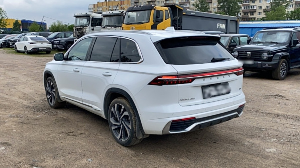 GEELY Flagship 2.0T (238 hp) 8AT 4WD — Б/У, 2023 г.