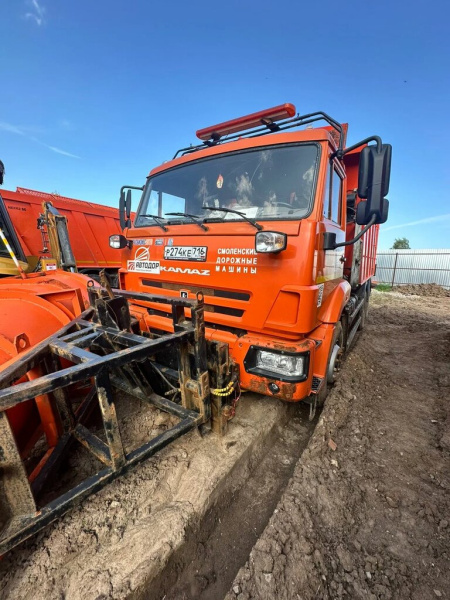 СмолМаш СДК на шасси КамАЗ 6520 6x4 КДМ СДК-6520 — Б/У, 2023 г.