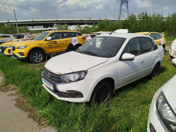 Lada Granta седан — Б/У, 2023 г. (Московская область, 111557 км)