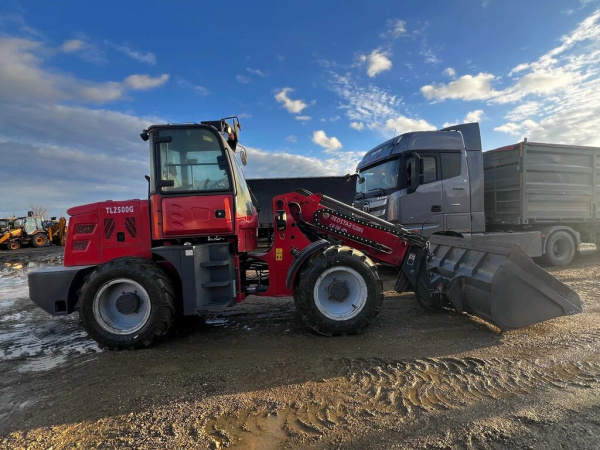 REDSTAR TL Фронтальный погрузчик TL2500G — Б/У, 2023 г.