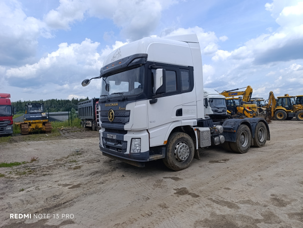 Shacman (Shaanxi) SX 6x4 Седельный тягач SX42584V324 — Б/У, 2022 г.