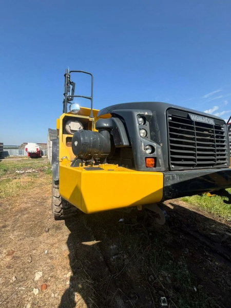 KOMATSU HM400 Шарнирно-сочленённый самосвал HM400-5 — Б/У, 2021 г.