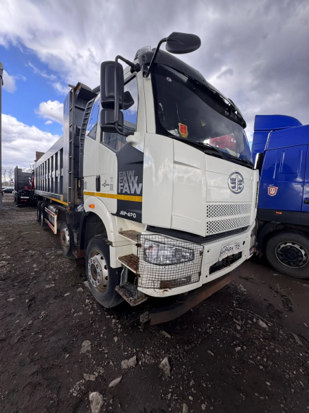 FAW J6 8x4 Самосвал СА3310Р66K24T4E5 — Б/У, 2022 г.
