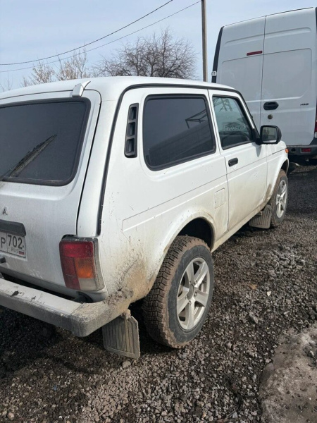 LADA 4X4 Luxe Кондиционер 1.7 5MT — Б/У, 2023 г.