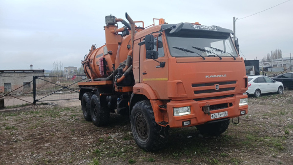 Клинцы (КАЗ, Клинцовский автокрановый завод) КС-55713-5К-4 — Б/У, 2023 г. (Саратов, 130000 км)