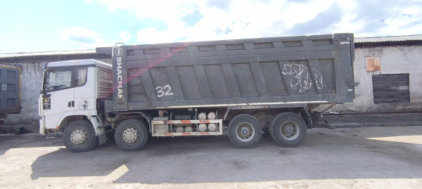 Shacman (Shaanxi) SX 8x4 Самосвал SX33186V366 — Б/У, 2024 г.