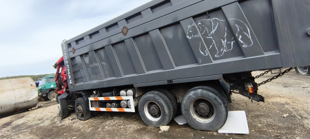 Shacman (Shaanxi) SX 8x4 Самосвал SX331863366 — Б/У, 2023 г.