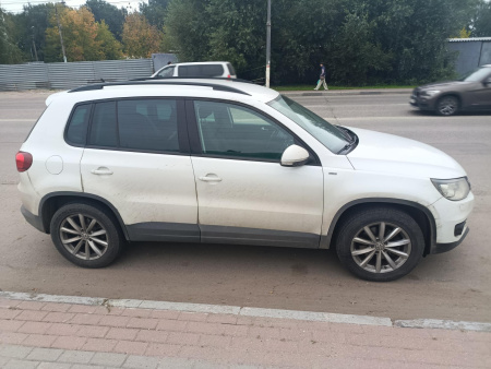 Volkswagen TIGUAN 2.0 TSI AT Sport — Б/У, 2015 г.