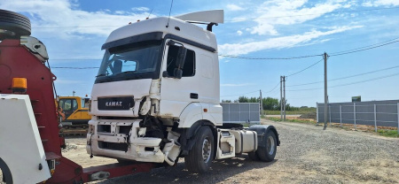 КамАЗ 5490 4x2 Седельный тягач 5490-S5 — Б/У, 2017 г.