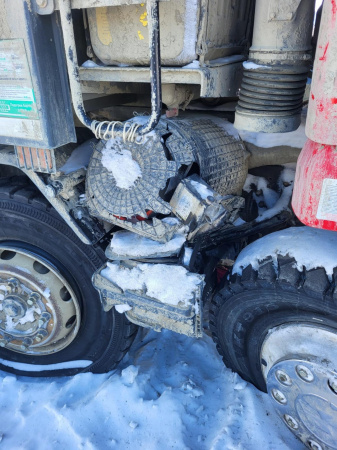 Shacman (Shaanxi) SX 8x4 Самосвал SX331863366 — Б/У, 2024 г.