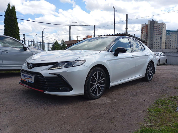 Toyota Camry — Б/У, 2021 г. (Санкт-Петербург, 105751 км)