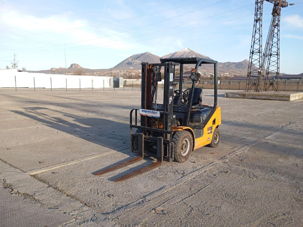 UN (Zhejiang UN Forklift group., LTD) FD25T-NGA3 — Б/У, 2023 г. (Лермонтов, 378 м/ч)
