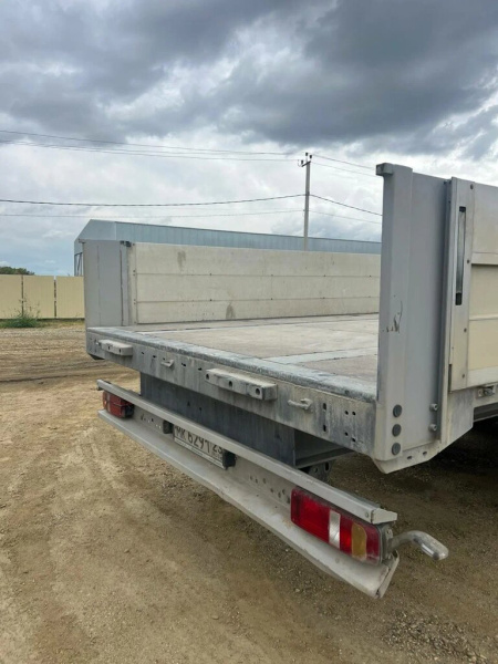 Grunwald 9453 Полуприцеп бортовой 9453-0000010-10 — Б/У, 2023 г.