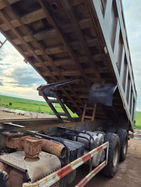 Shacman (Shaanxi) SX 8x4 Самосвал SX331863366 — Б/У, 2023 г.