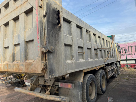 Shacman (Shaanxi) SX 8x4 Самосвал SX33186V366 — Б/У, 2021 г.