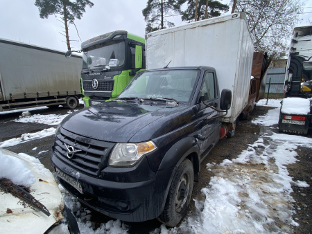UAZ Промтоварный фургон Стандарт двускатный мост 4х2 2.7 5MT — Б/У, 2018 г.