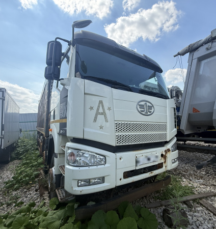 FAW J6* 8x4 Самосвал — Б/У, 2022 г.