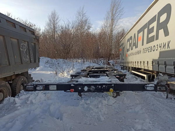 ПК ИНТЕРПРИЦЕП 8533 Полуприцеп контейнеровоз 4 оси 853385 — Б/У, 2023 г.